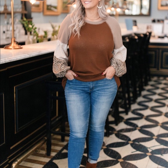 Autumn Mini Floral Balloon Sleeve Waffle Knit Top - Picture 7 of 11